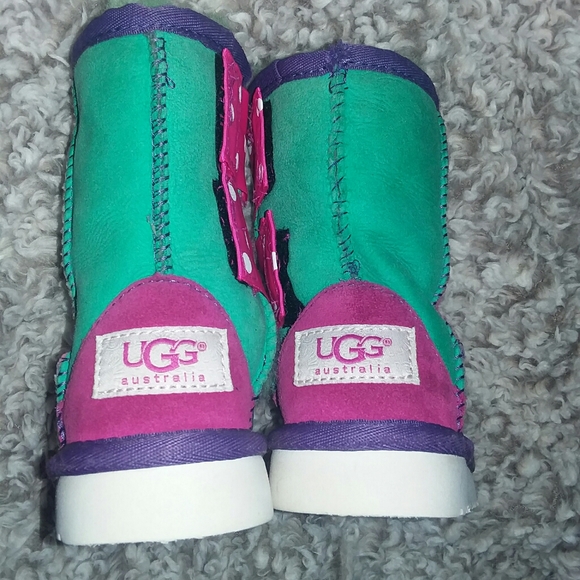 Baby girl uggs - Picture 3 of 8